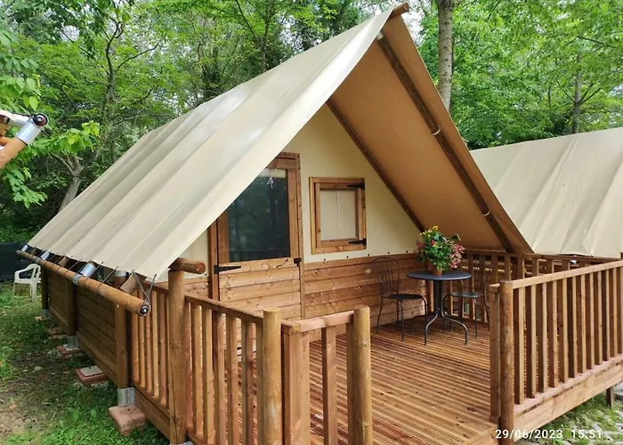 Saecula Natural Village Experience Κάμπινγκ *