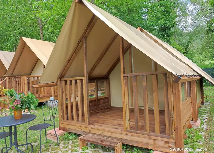 Saecula Natural Village Experience *