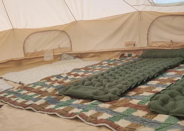 Saecula Natural Village Experience Κάμπινγκ *