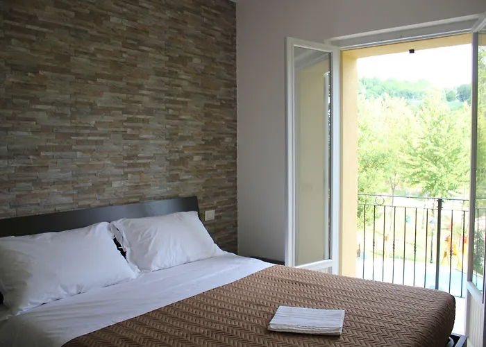 Κάμπινγκ Saecula Natural Village Experience