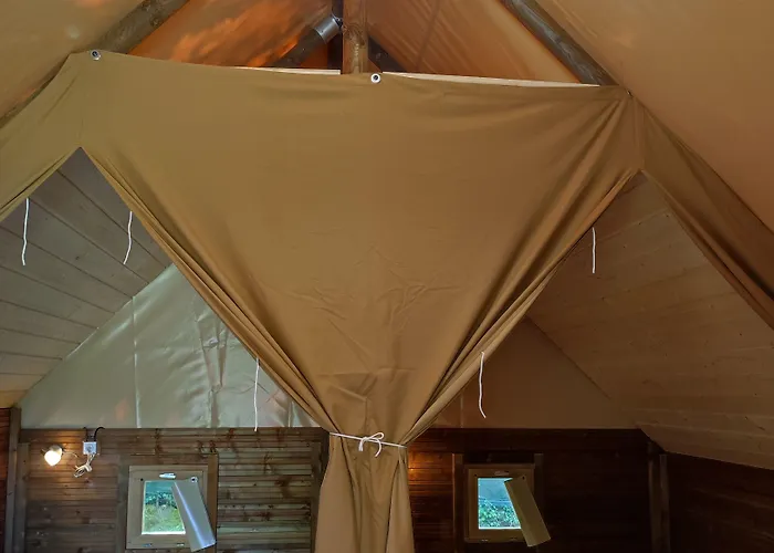 Κάμπινγκ Saecula Natural Village Experience